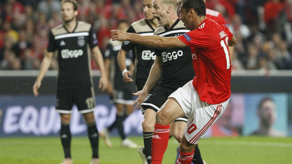 Soi kèo bóng đá hôm nay Ajax vs Benfica lúc 3h ngày 16/3/2022